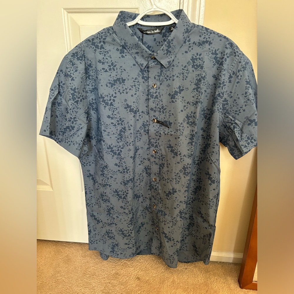 Travis Mathew top